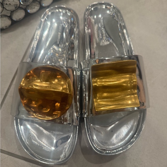 Tory Burch Patos Mismatched Hammered Slide - Picture 5 of 9